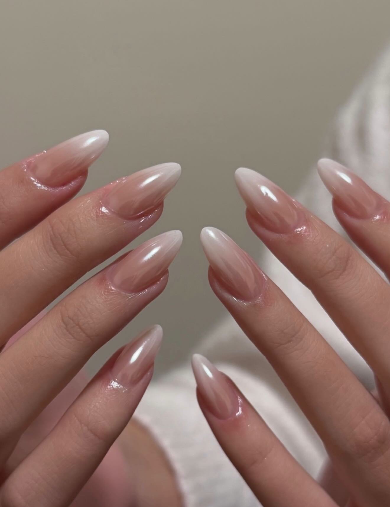 Soft Nude Pink Chrome Almond Nails