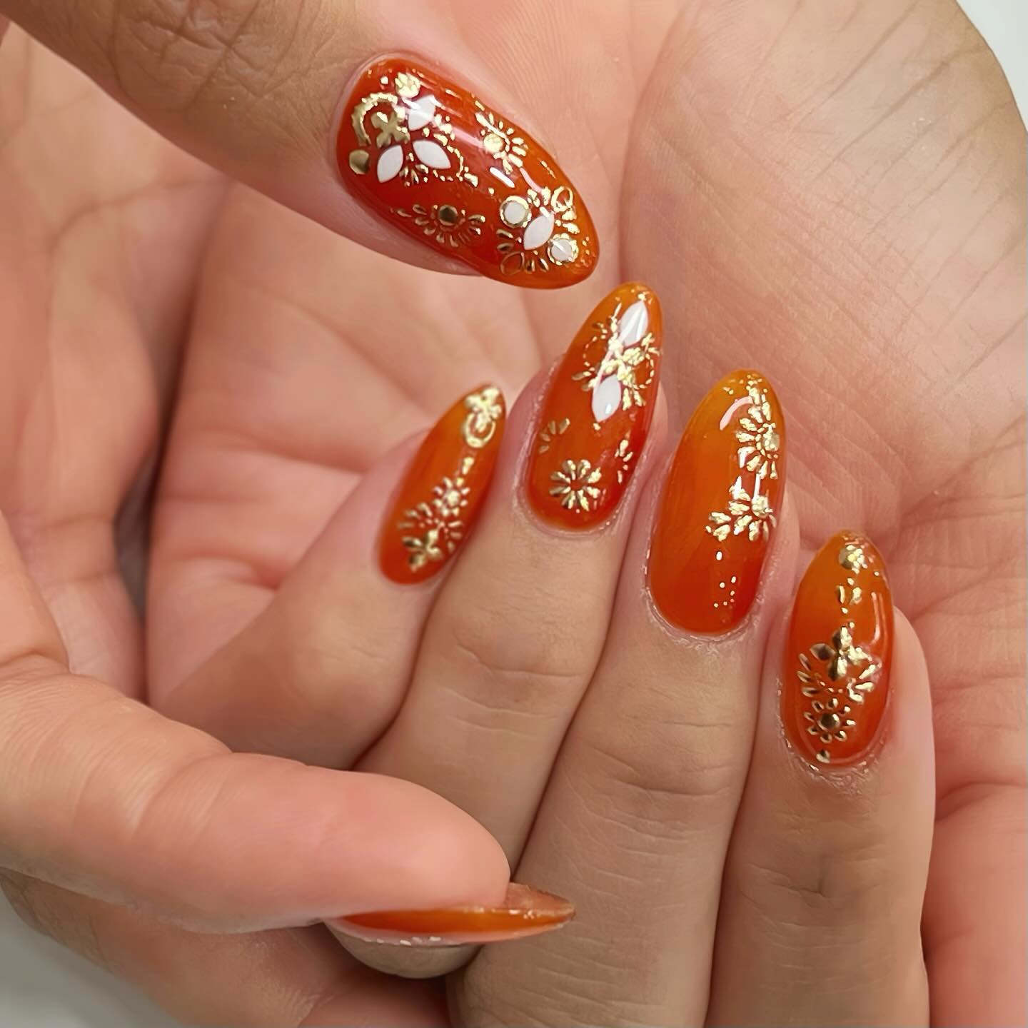 DB1zVLpzKviMaison Nail Spa.jpg
