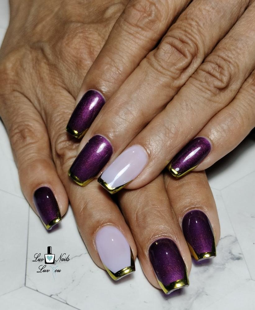 Purple Almond Nails with Nude Polka-Dot and Floral Accents