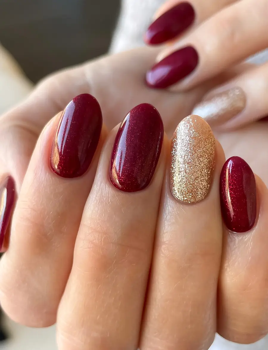 DRNP0RcjbuJSarah Nail Artist & Pedicurist Educator Chippenham.jpg