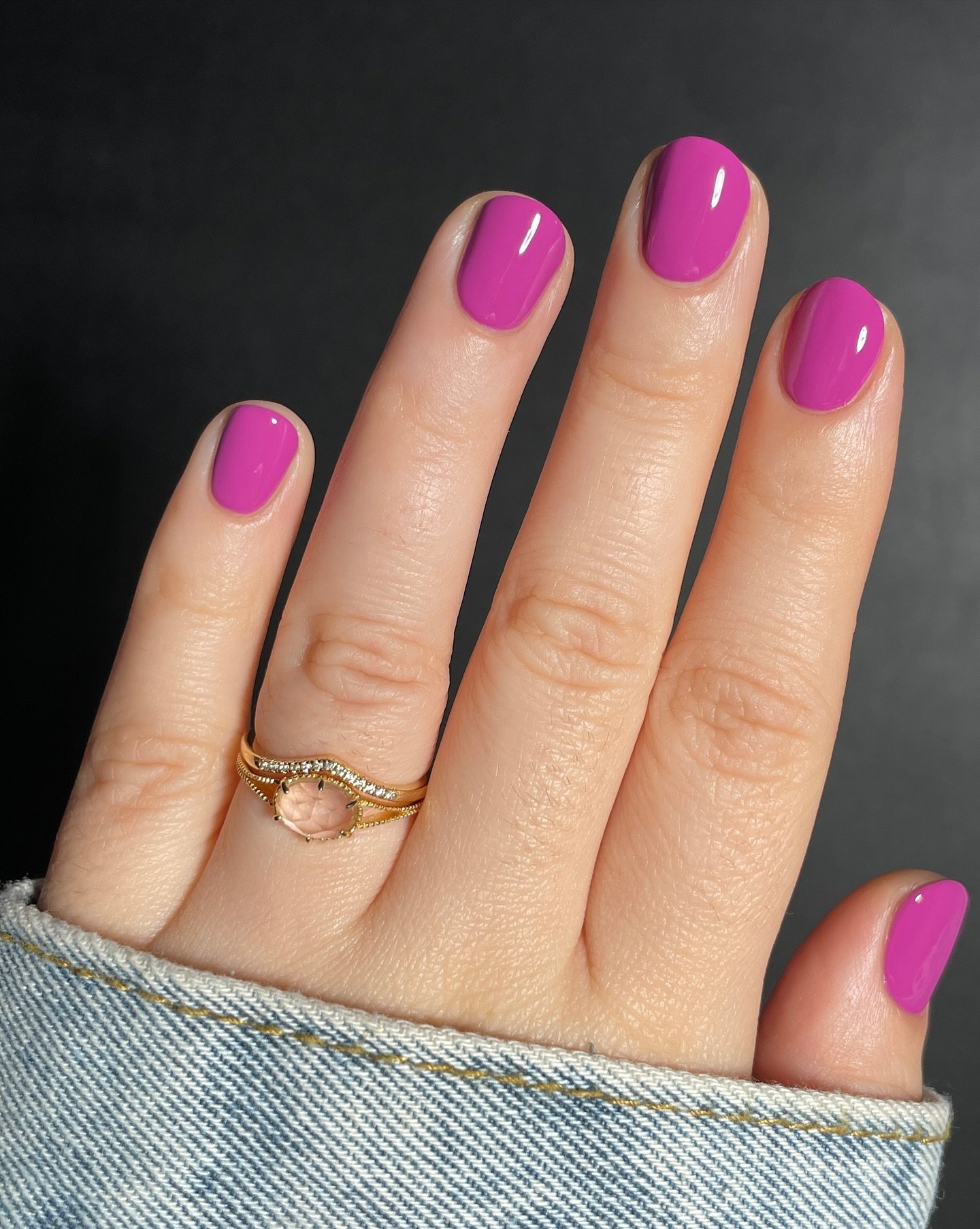 C-_MItAu07vPaola Swatches & Nails Inspo.jpg