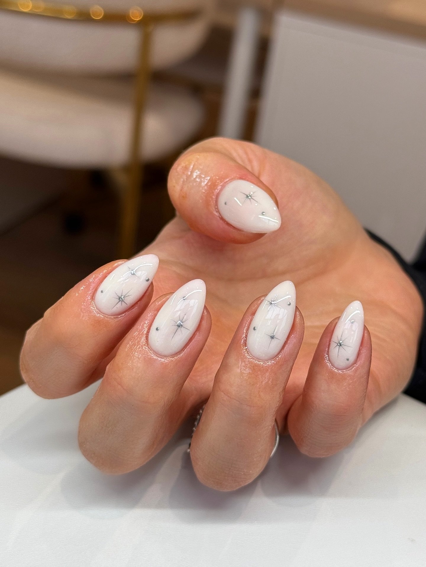 DSnBUQBjPvIOlivia Calder Scotland Nail Artist.jpg