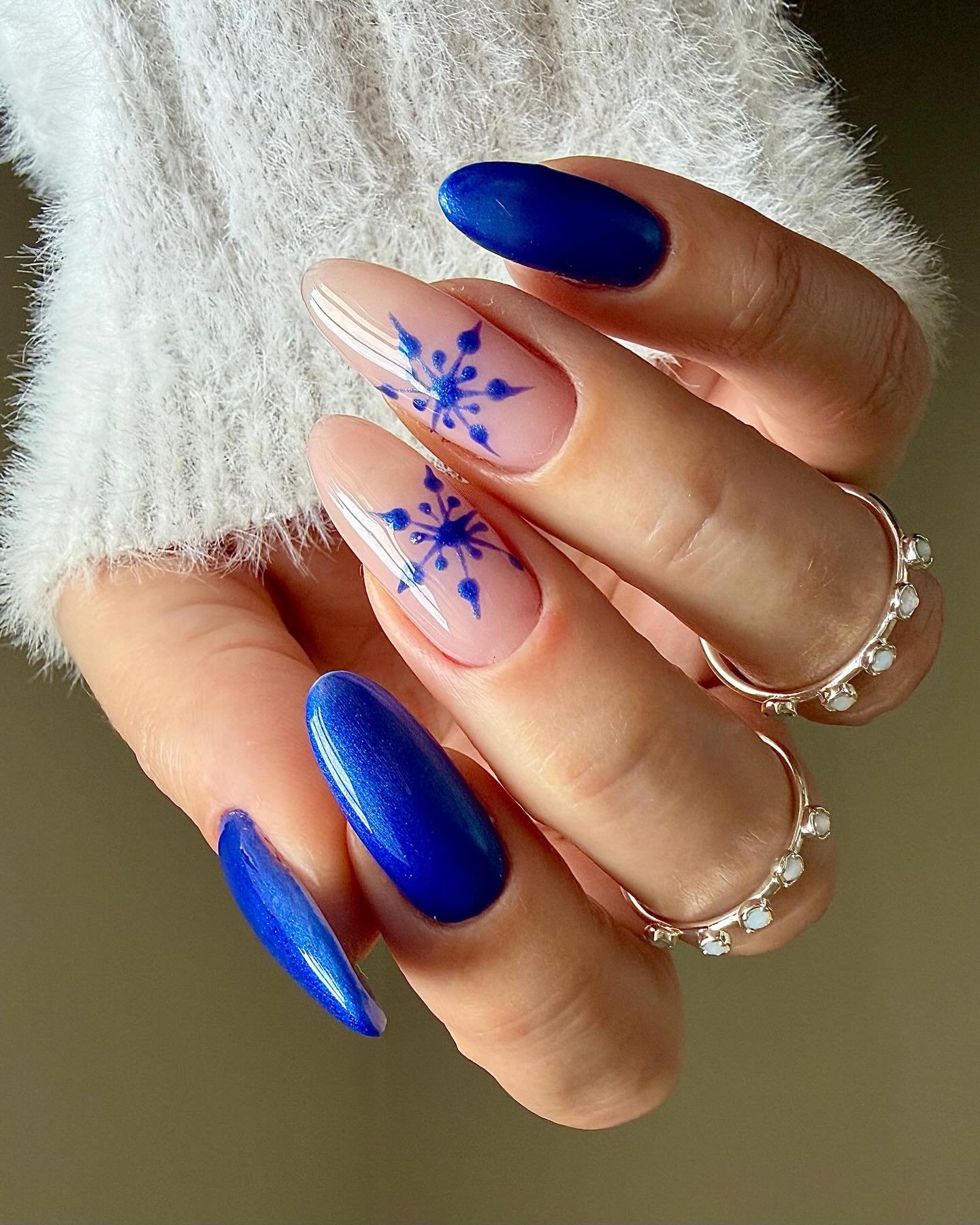 DRxmUojk45tMilica Maslan Artdecom Nail Studio.jpg